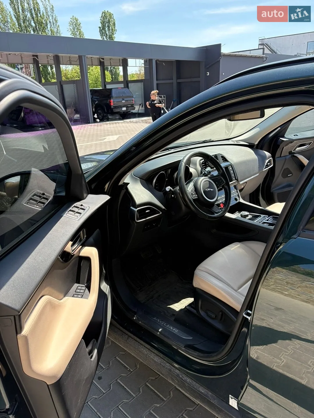 2017 Jaguar F-Pace - мініатюра 12