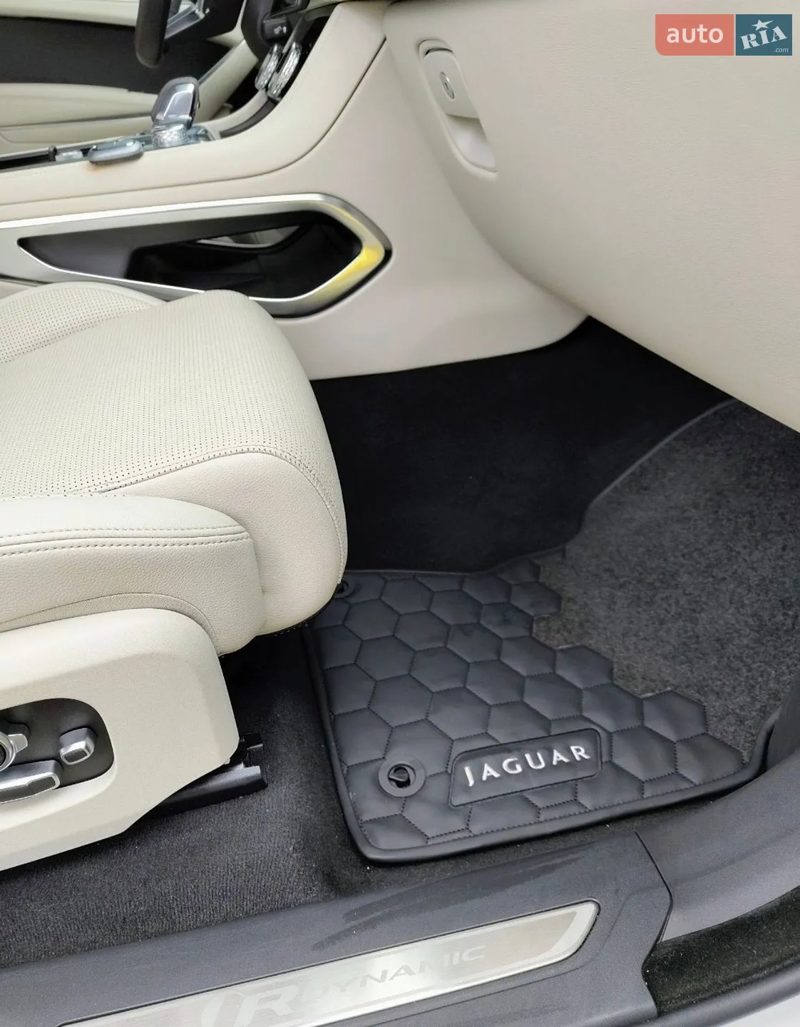 2021 Jaguar F-Pace - мініатюра 15