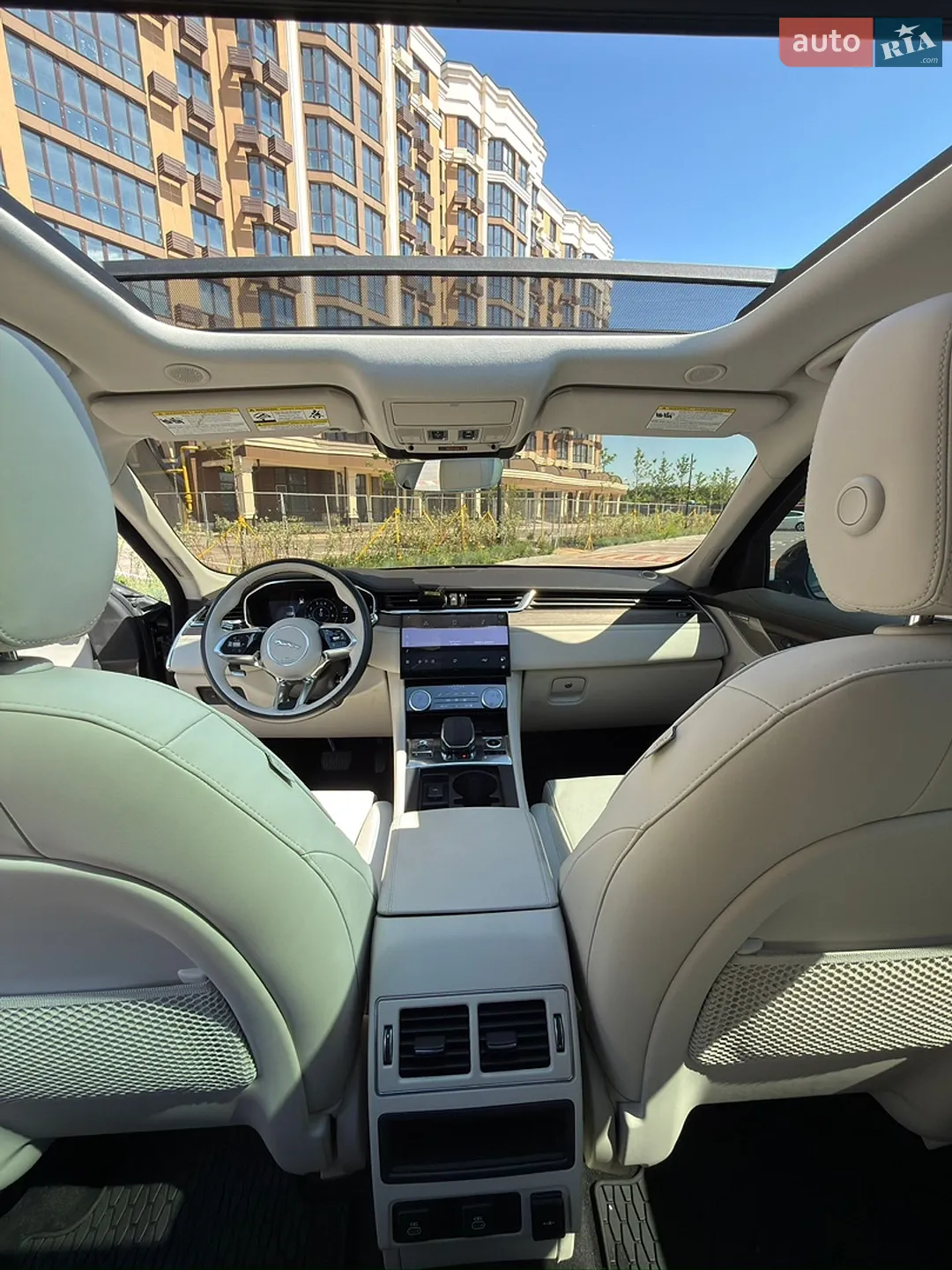 2021 Jaguar F-Pace - мініатюра 16