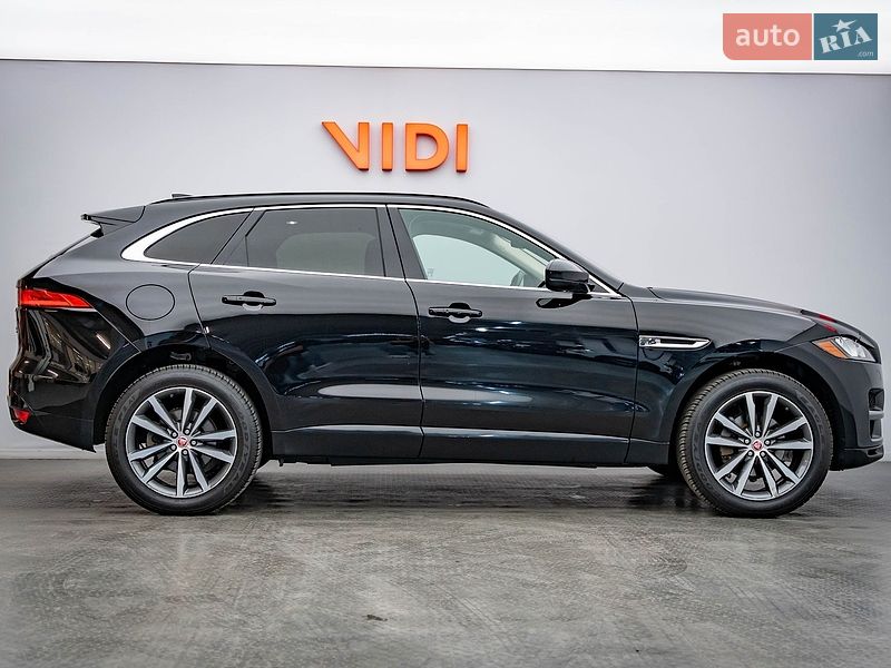 Внедорожник / Кроссовер Jaguar F-Pace 2017 в Киеве