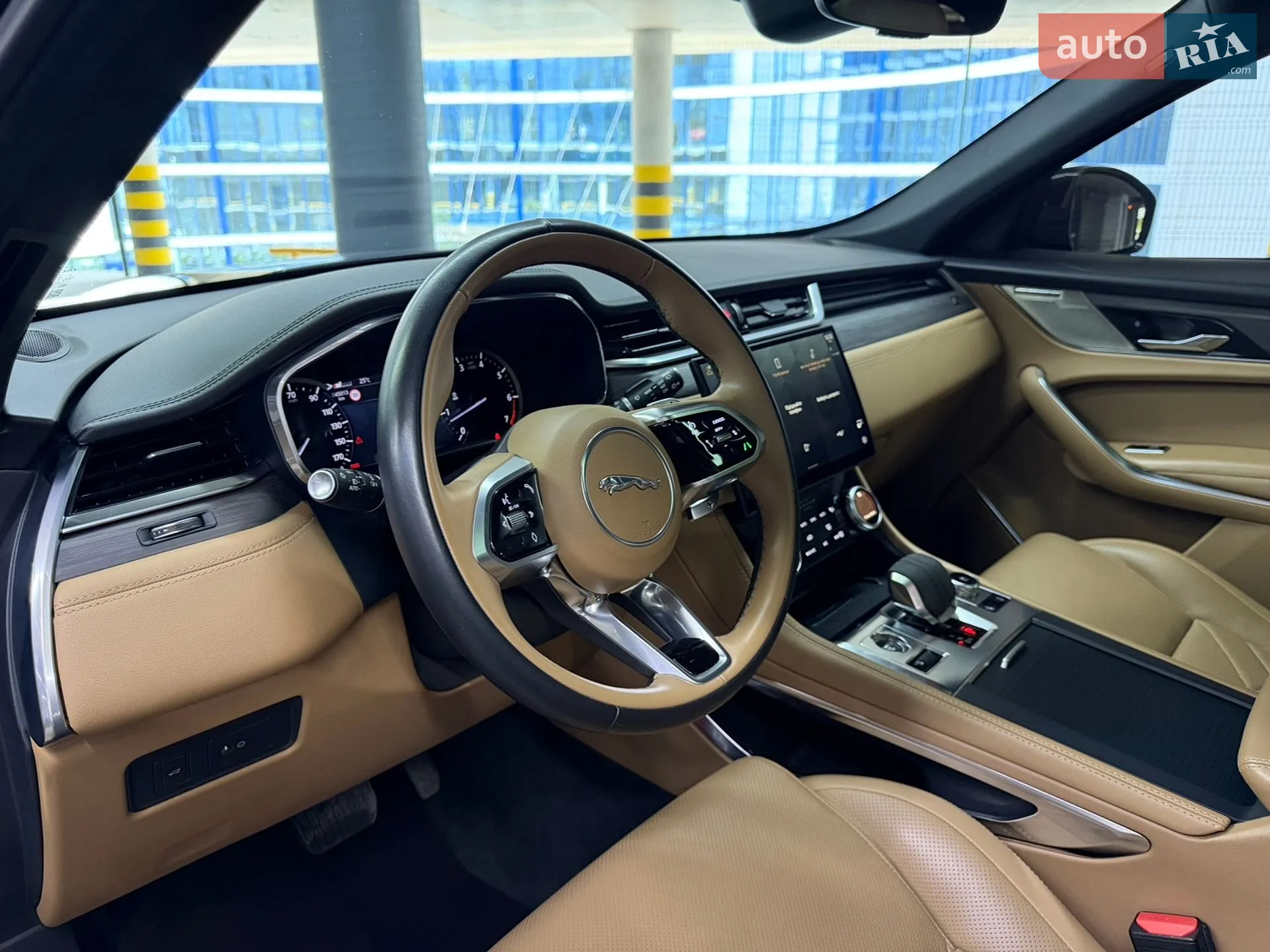 2022 Jaguar F-Pace - мініатюра 21