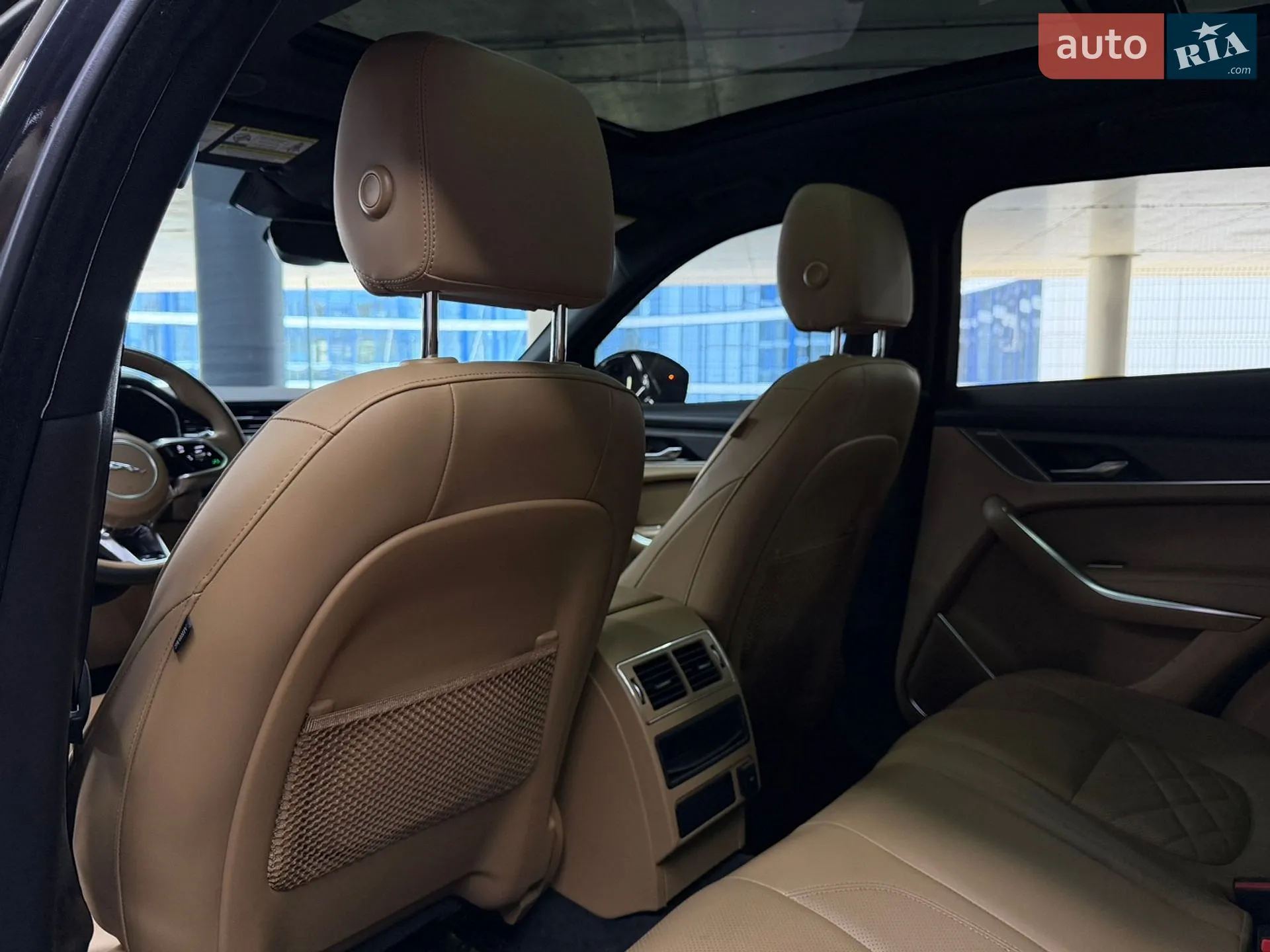 2022 Jaguar F-Pace - мініатюра 25
