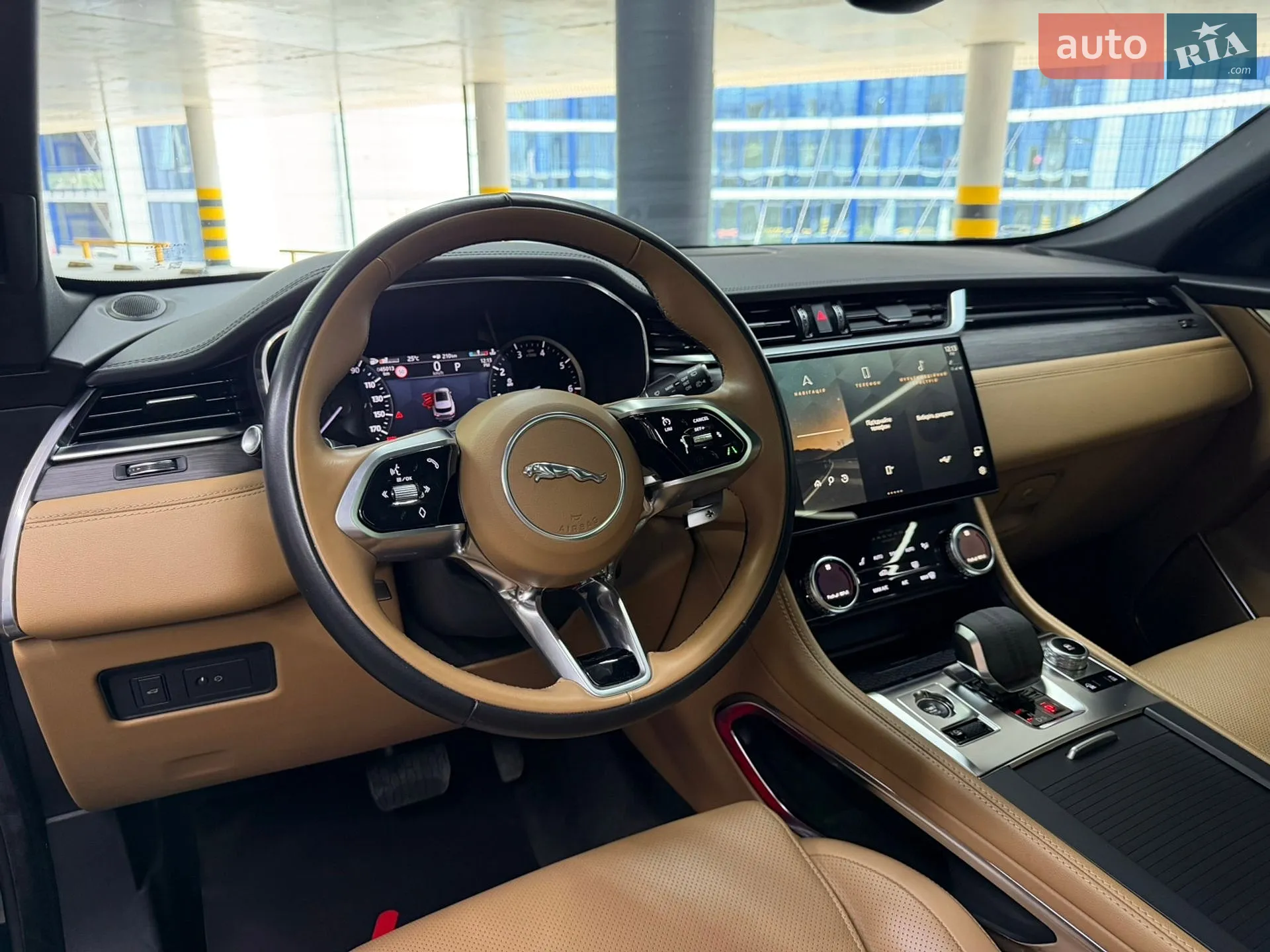2022 Jaguar F-Pace - мініатюра 27
