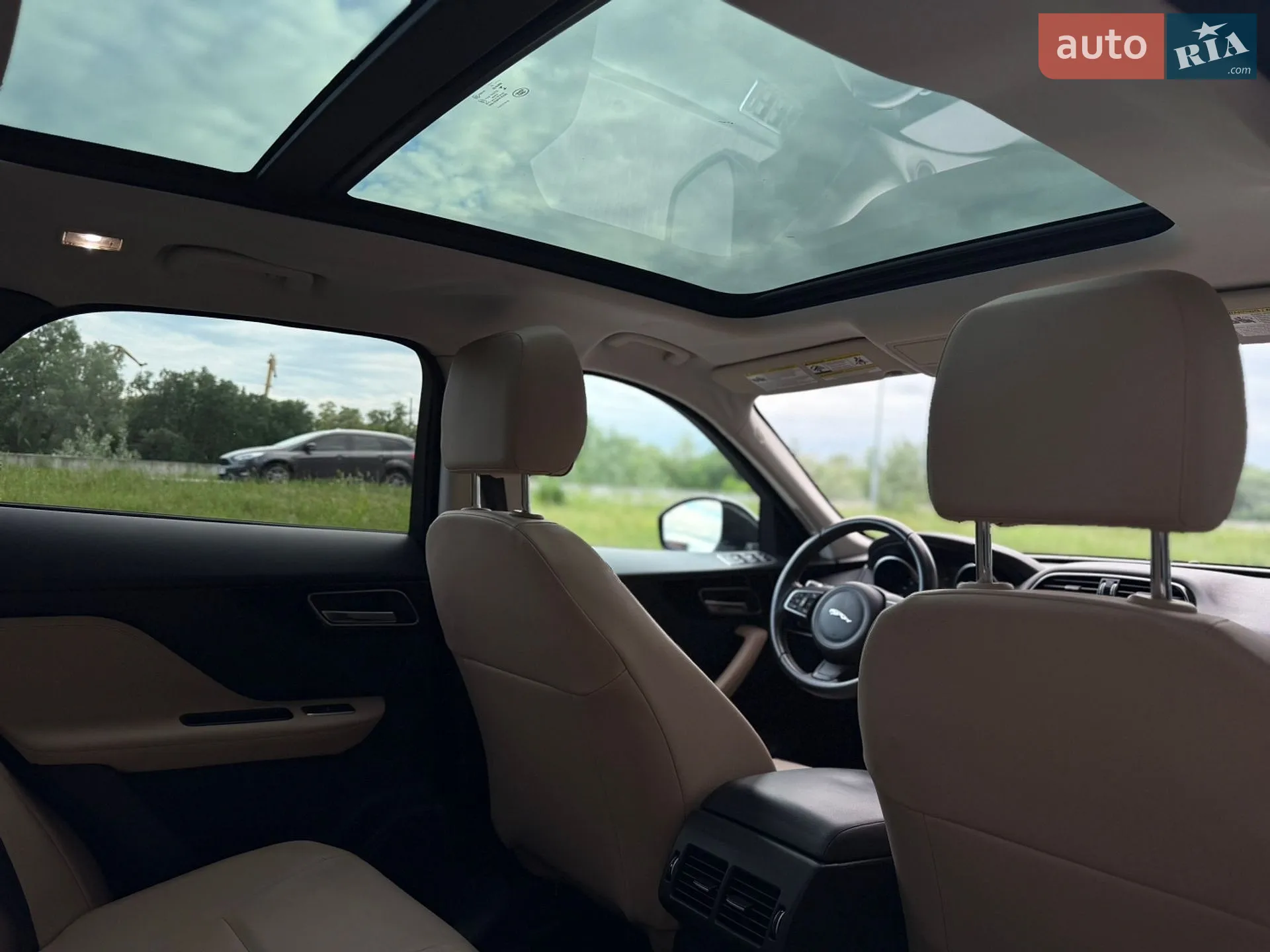 2017 Jaguar F-Pace - мініатюра 25