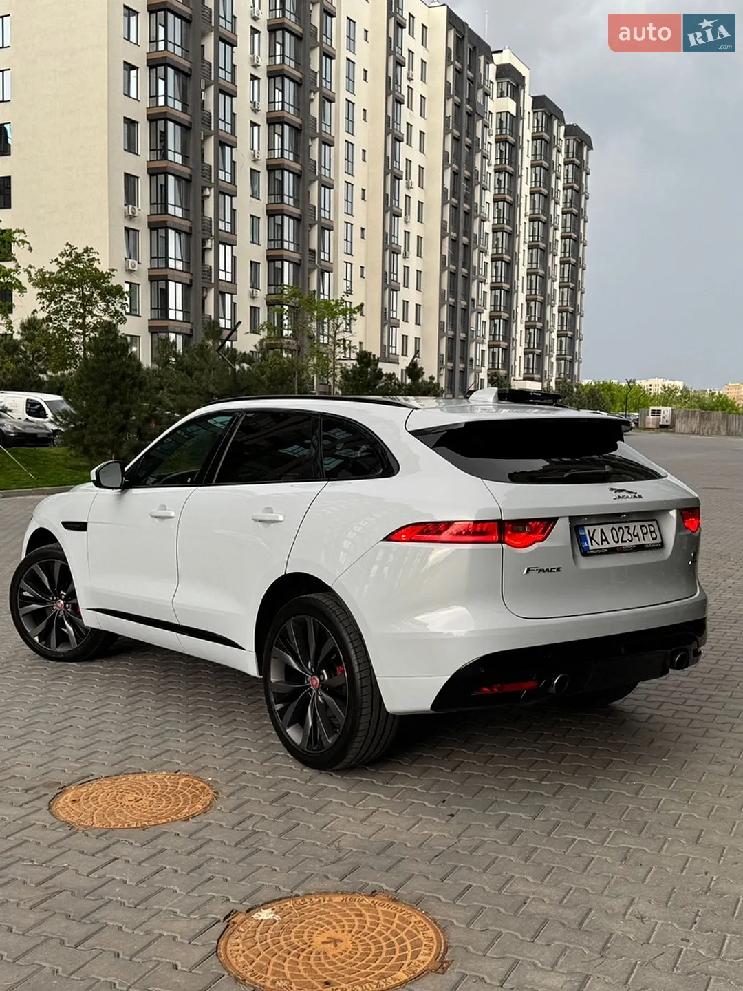 2016 Jaguar F-Pace - мініатюра 9