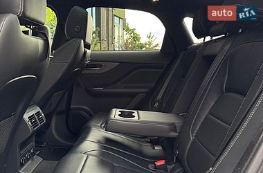 Внедорожник / Кроссовер Jaguar F-Pace 2016 в Киеве