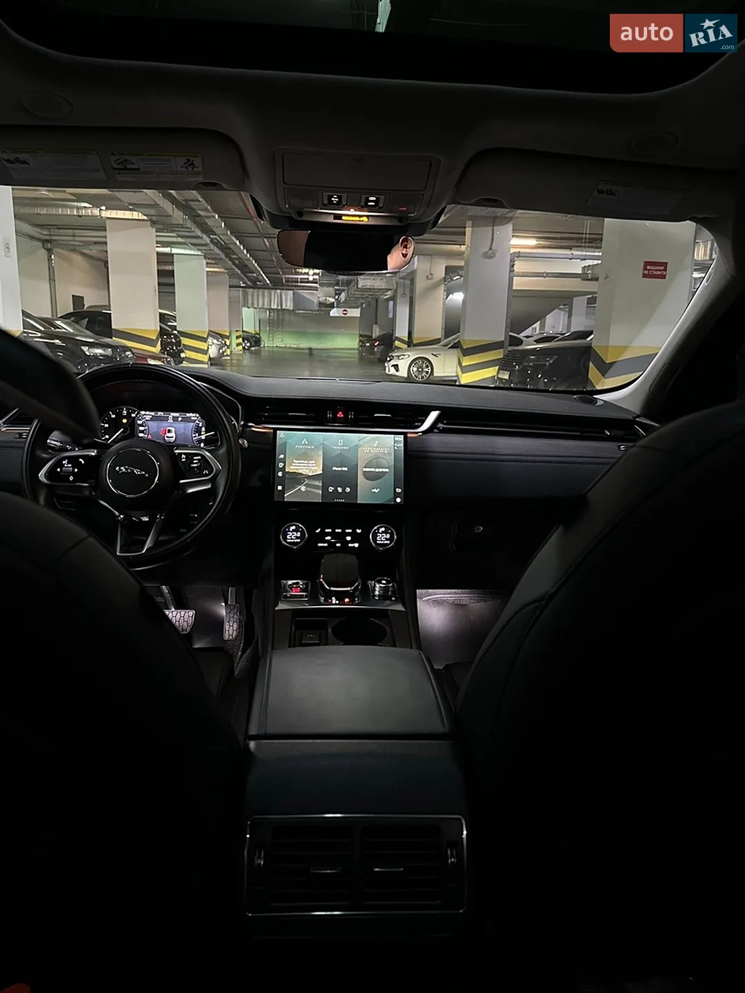 2021 Jaguar F-Pace - мініатюра 2