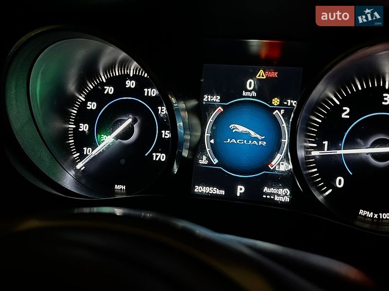 Внедорожник / Кроссовер Jaguar F-Pace 2018 в Львове фото 53 Внедорожник / Кроссовер Jaguar F-Pace 2018 в Львове