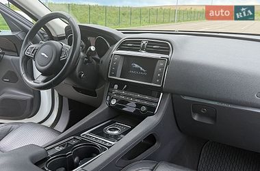 Позашляховик / Кросовер Jaguar F-Pace 2017 в Рівному