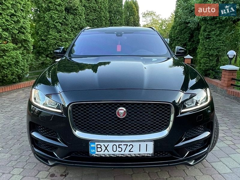 Jaguar F-Pace 2016
