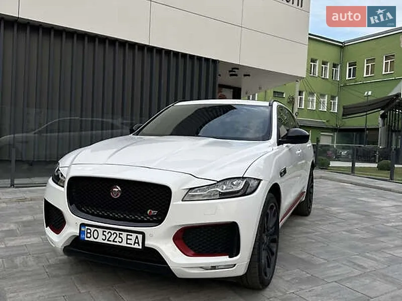 Jaguar F-Pace