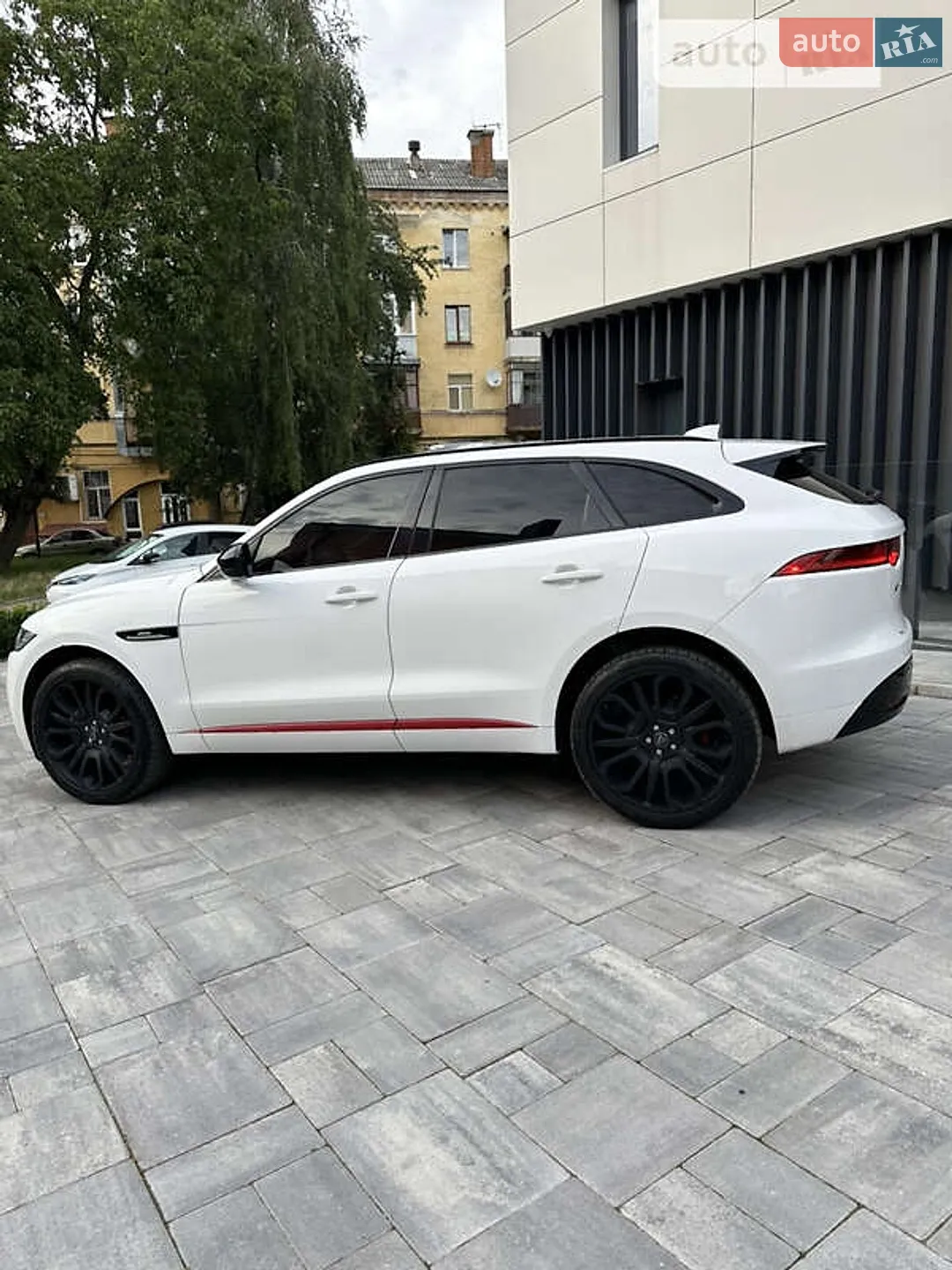 2018 Jaguar F-Pace - мініатюра 6