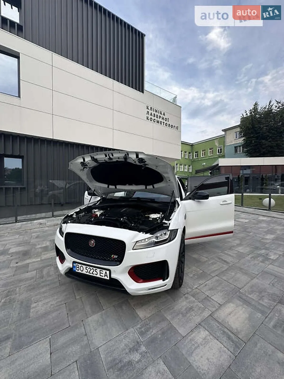 2018 Jaguar F-Pace - мініатюра 28