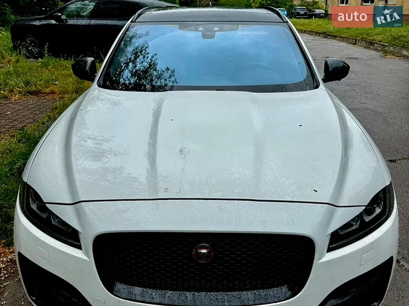 Jaguar F-Pace