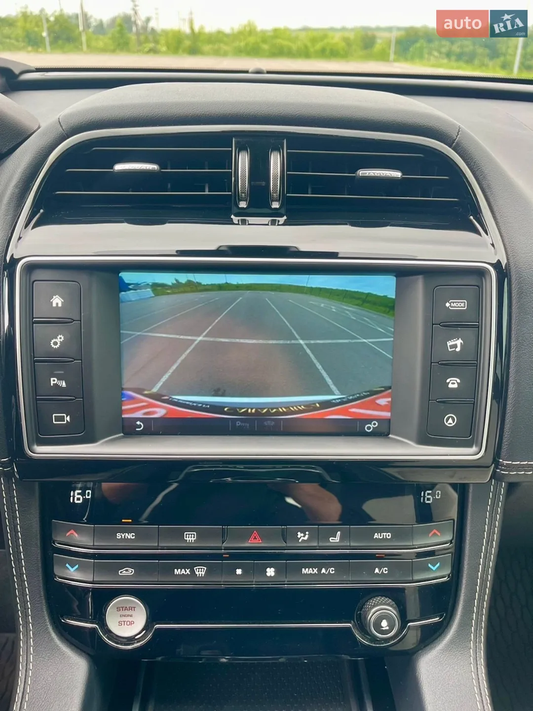 2017 Jaguar F-Pace - мініатюра 55