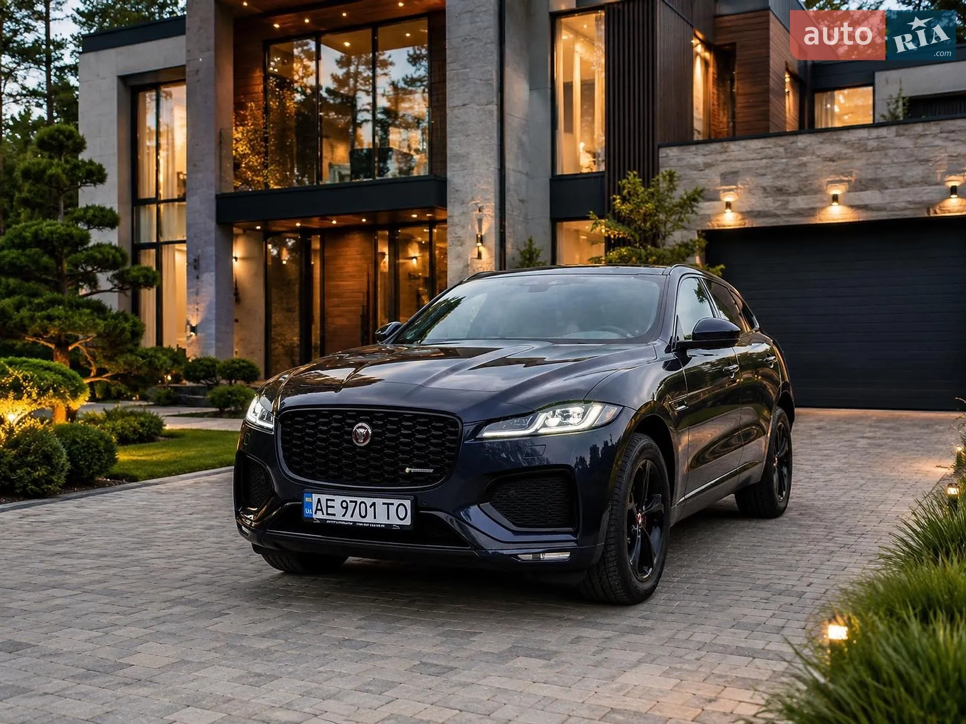 2021 Jaguar F-Pace - фото 1