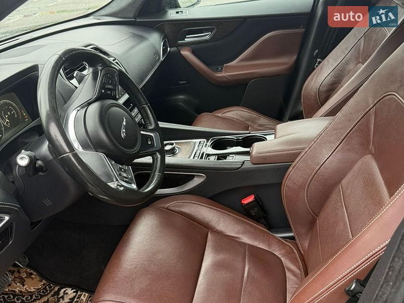 Позашляховик / Кросовер Jaguar F-Pace 2016 в Києві