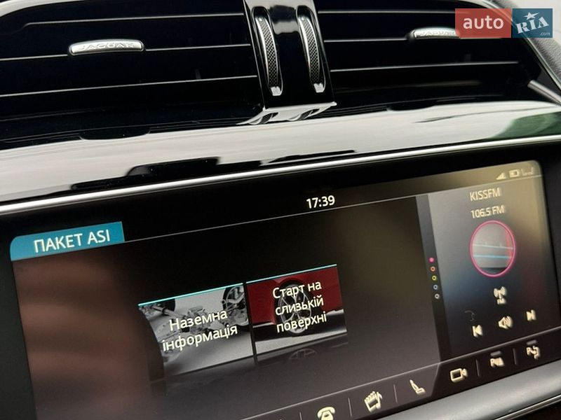 Позашляховик / Кросовер Jaguar F-Pace 2016 в Києві