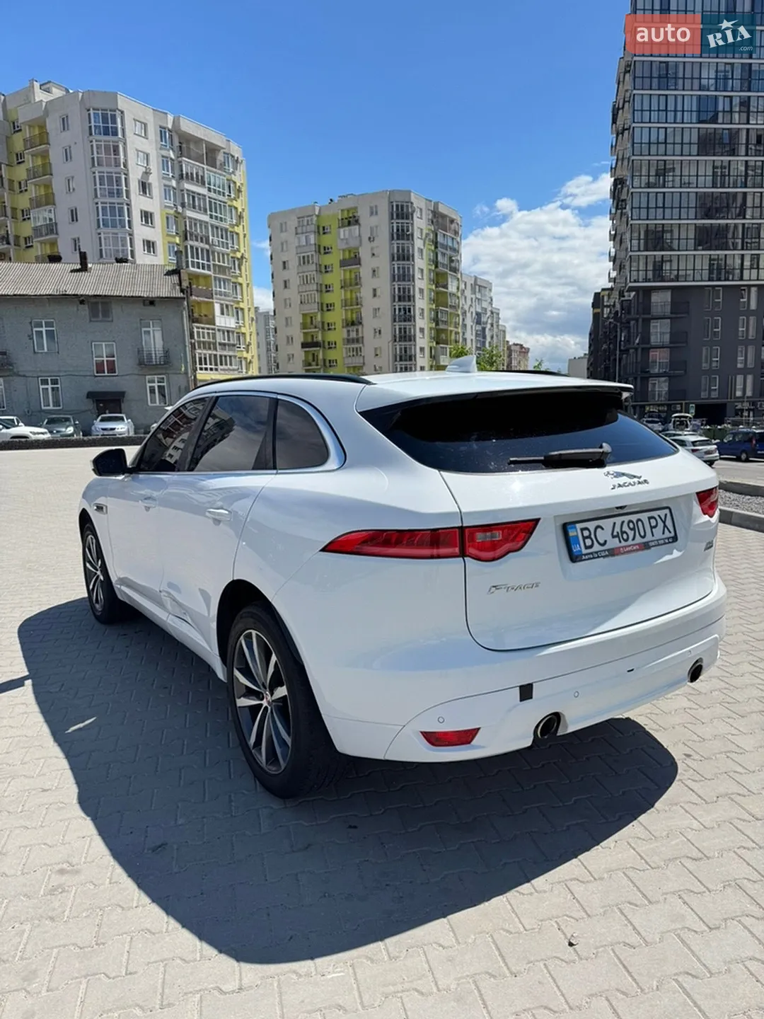 2016 Jaguar F-Pace - мініатюра 3