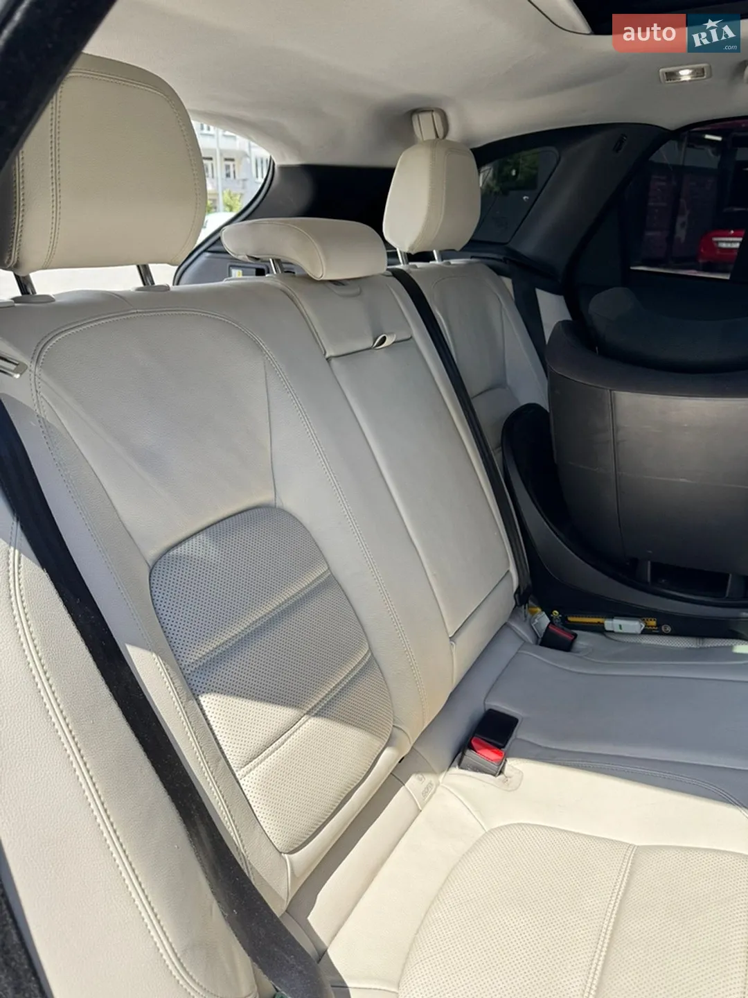 2016 Jaguar F-Pace - мініатюра 17