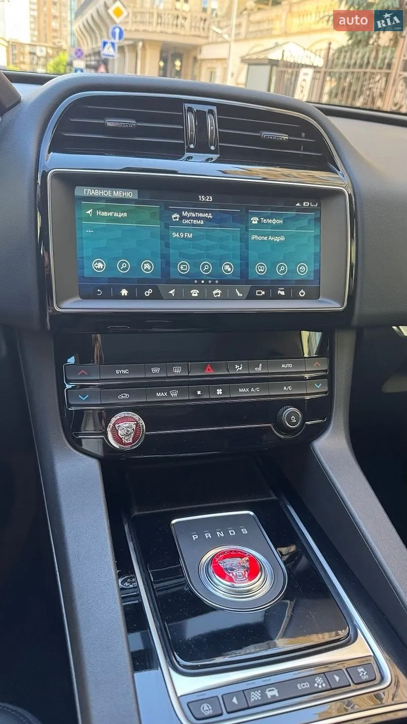 2020 Jaguar F-Pace - мініатюра 32