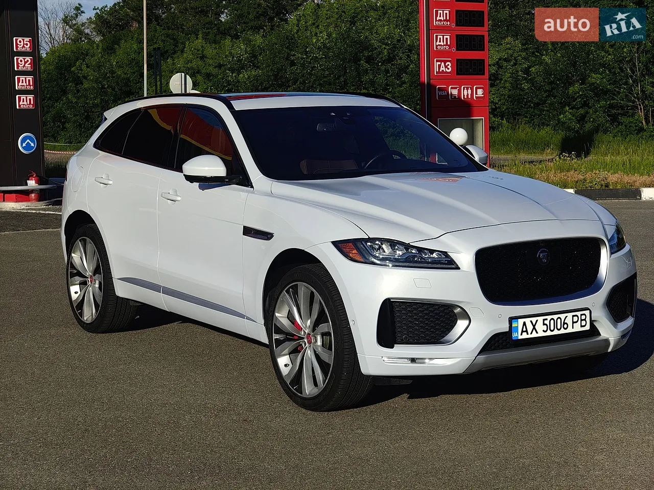 2016 Jaguar F-Pace - мініатюра 19