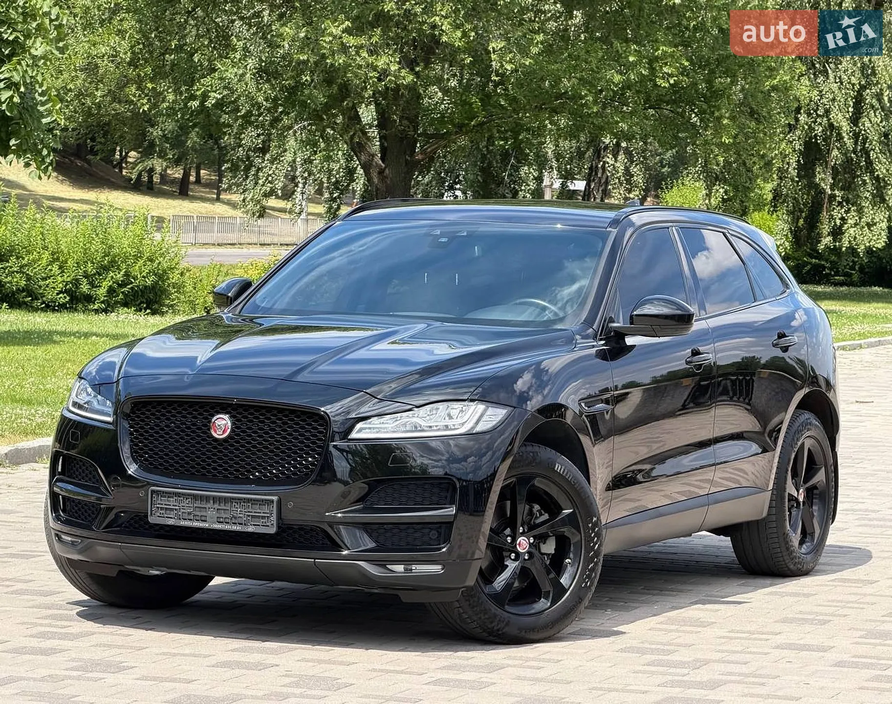 2018 Jaguar F-Pace - фото 1