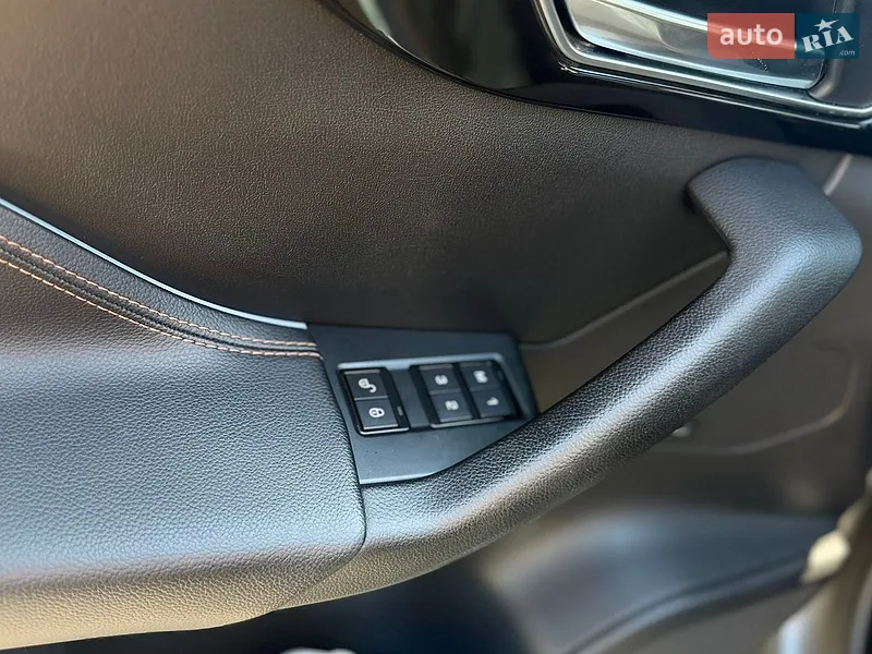 Jaguar F-Pace 2017 VIN SADCK2BV2HA889101 фото оголошення 20 з 60