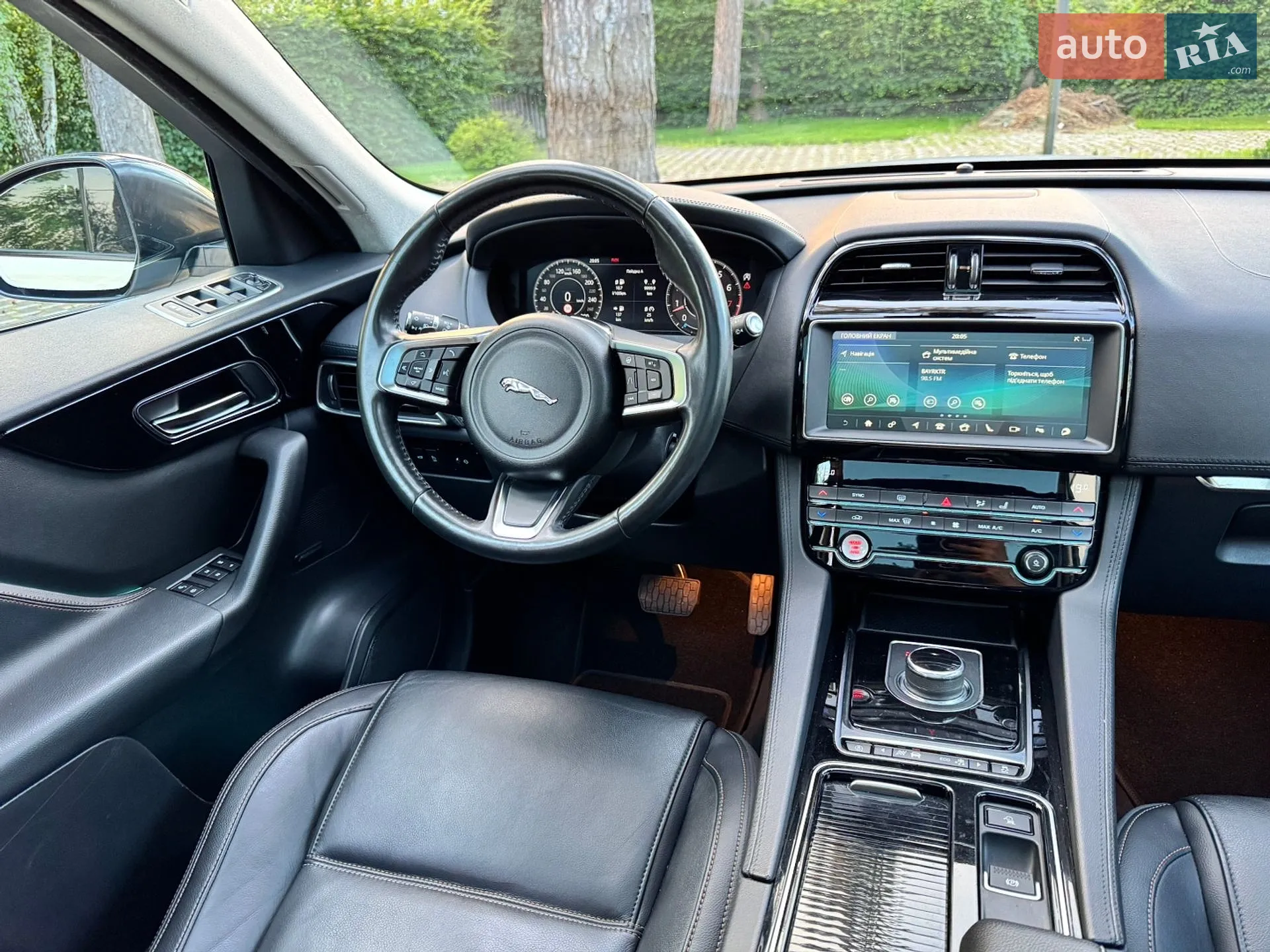 2019 Jaguar F-Pace - мініатюра 53