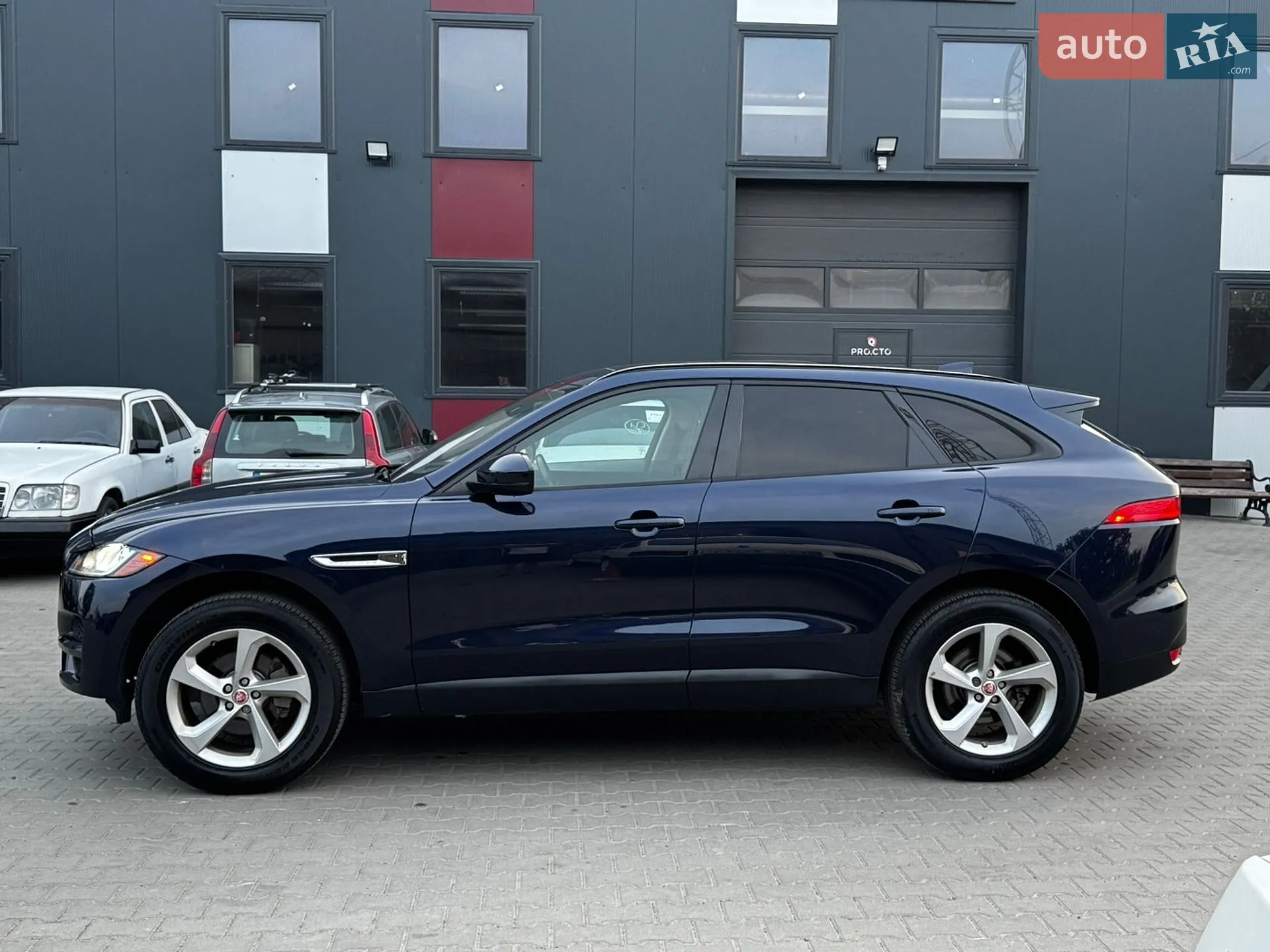 2018 Jaguar F-Pace - мініатюра 3