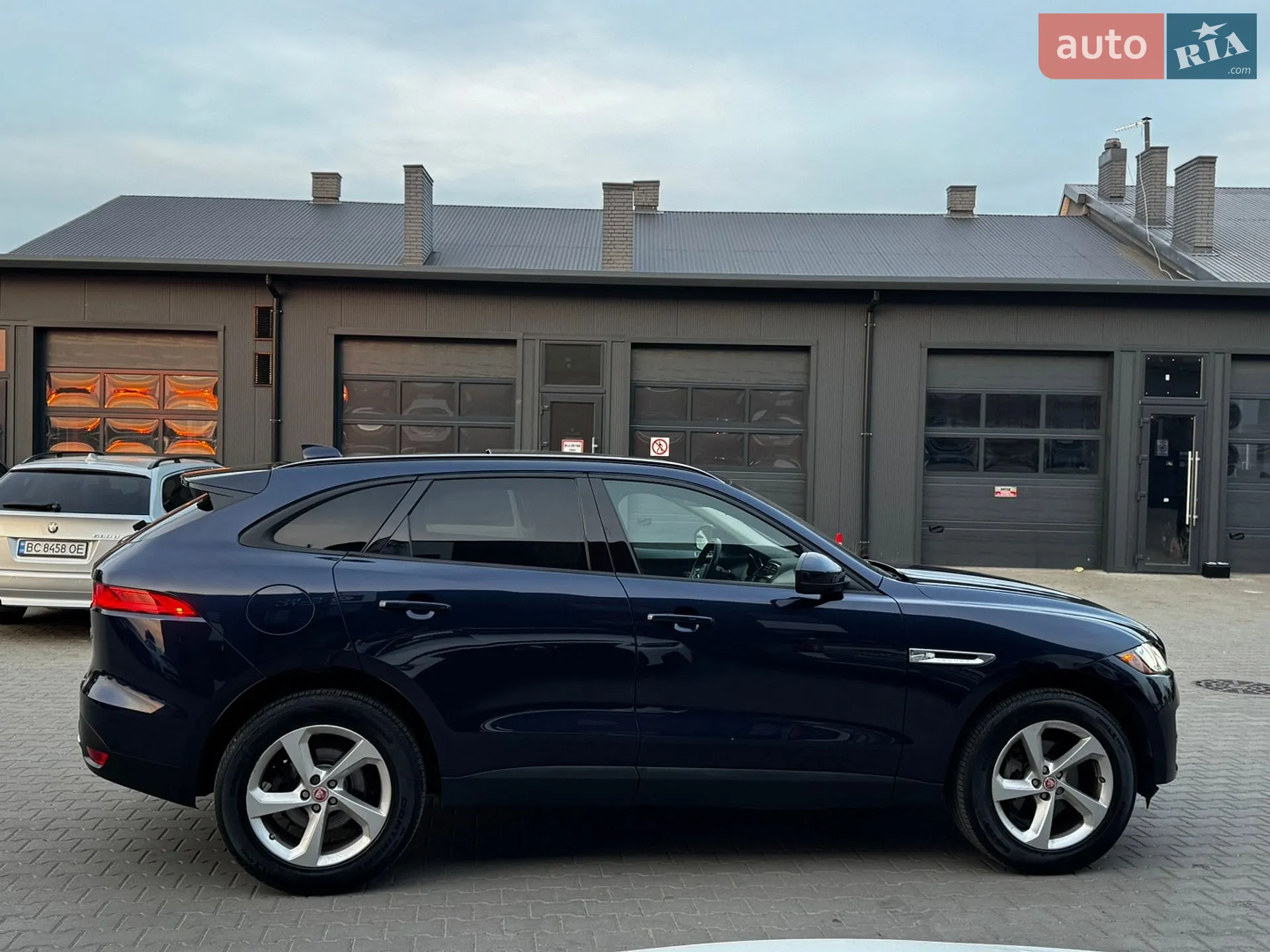 2018 Jaguar F-Pace - мініатюра 13