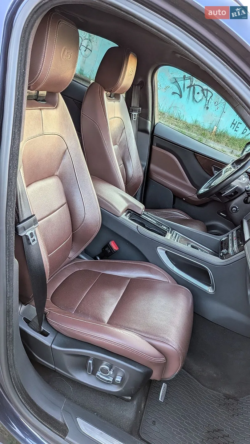 2018 Jaguar F-Pace - мініатюра 20
