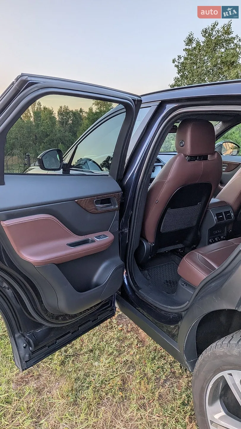 2018 Jaguar F-Pace - мініатюра 29