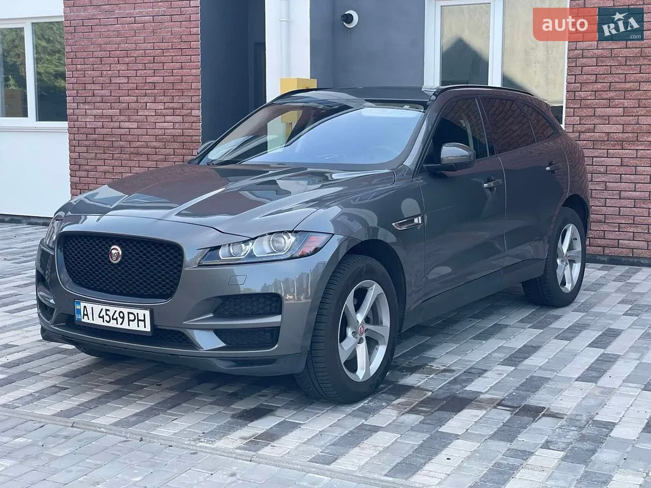 2016 Jaguar F-Pace - мініатюра 23