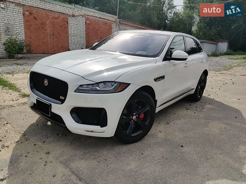 Jaguar F-Pace
