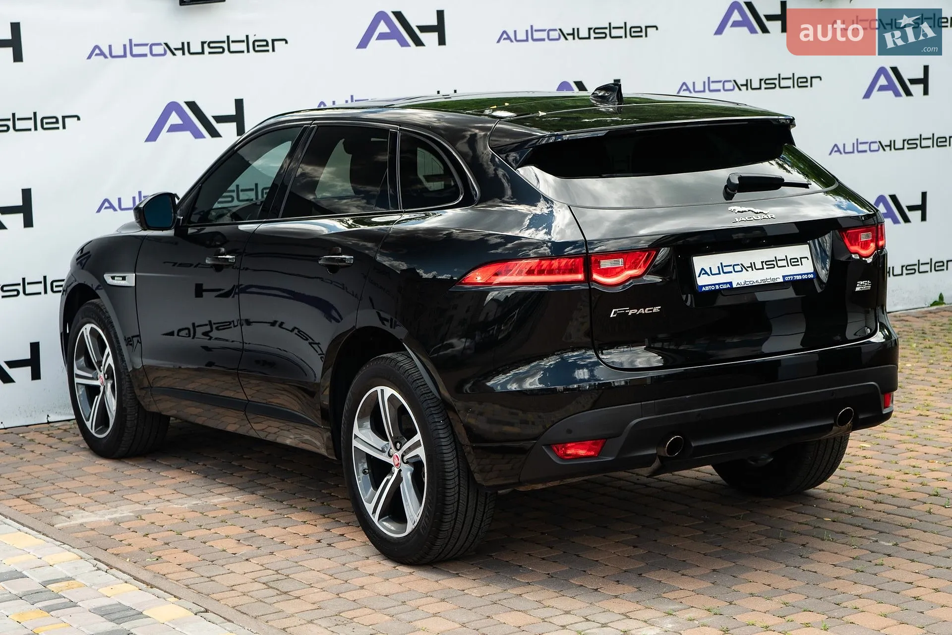 2019 Jaguar F-Pace - мініатюра 19