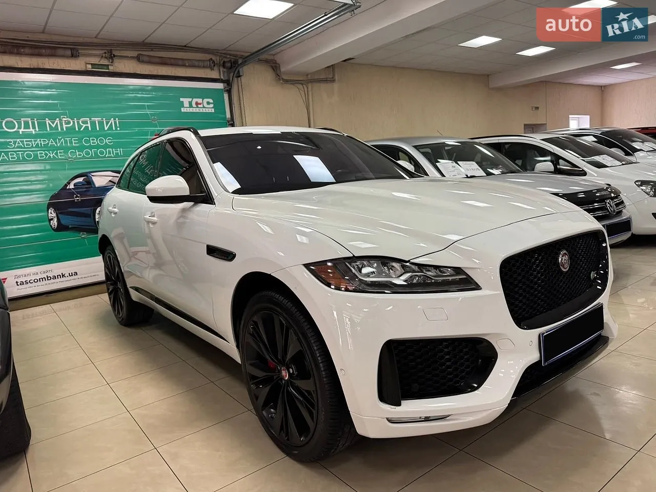 2016 Jaguar F-Pace - мініатюра 13