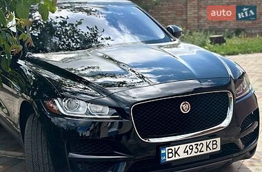 Внедорожник / Кроссовер Jaguar F-Pace 2016 в Ровно