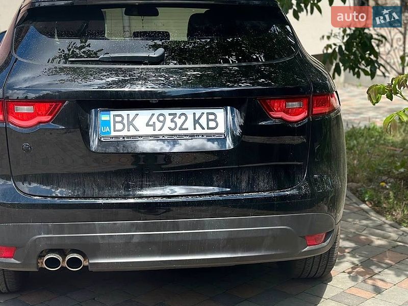 Внедорожник / Кроссовер Jaguar F-Pace 2016 в Ровно