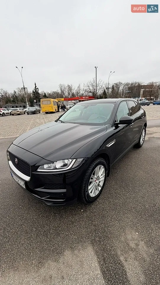 2018 Jaguar F-Pace - мініатюра 16