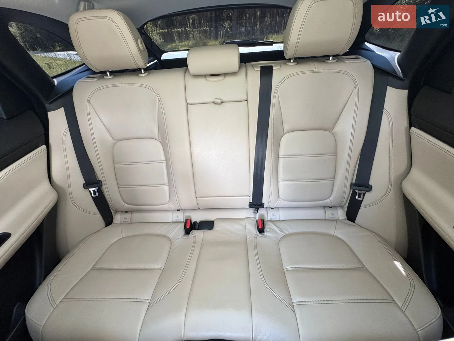 2016 Jaguar F-Pace - мініатюра 18