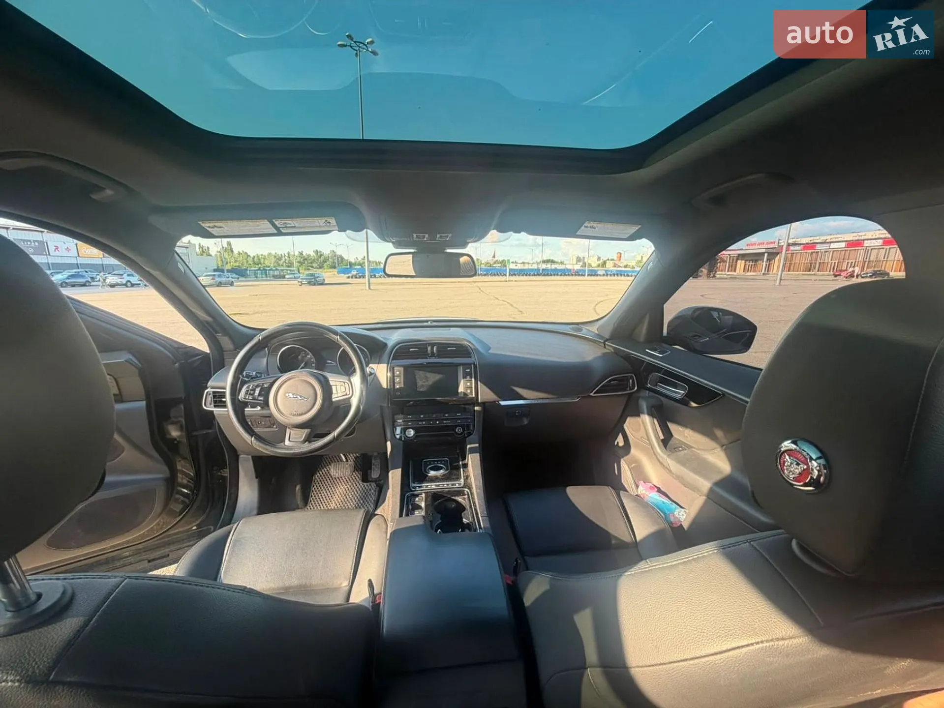 2017 Jaguar F-Pace - мініатюра 12