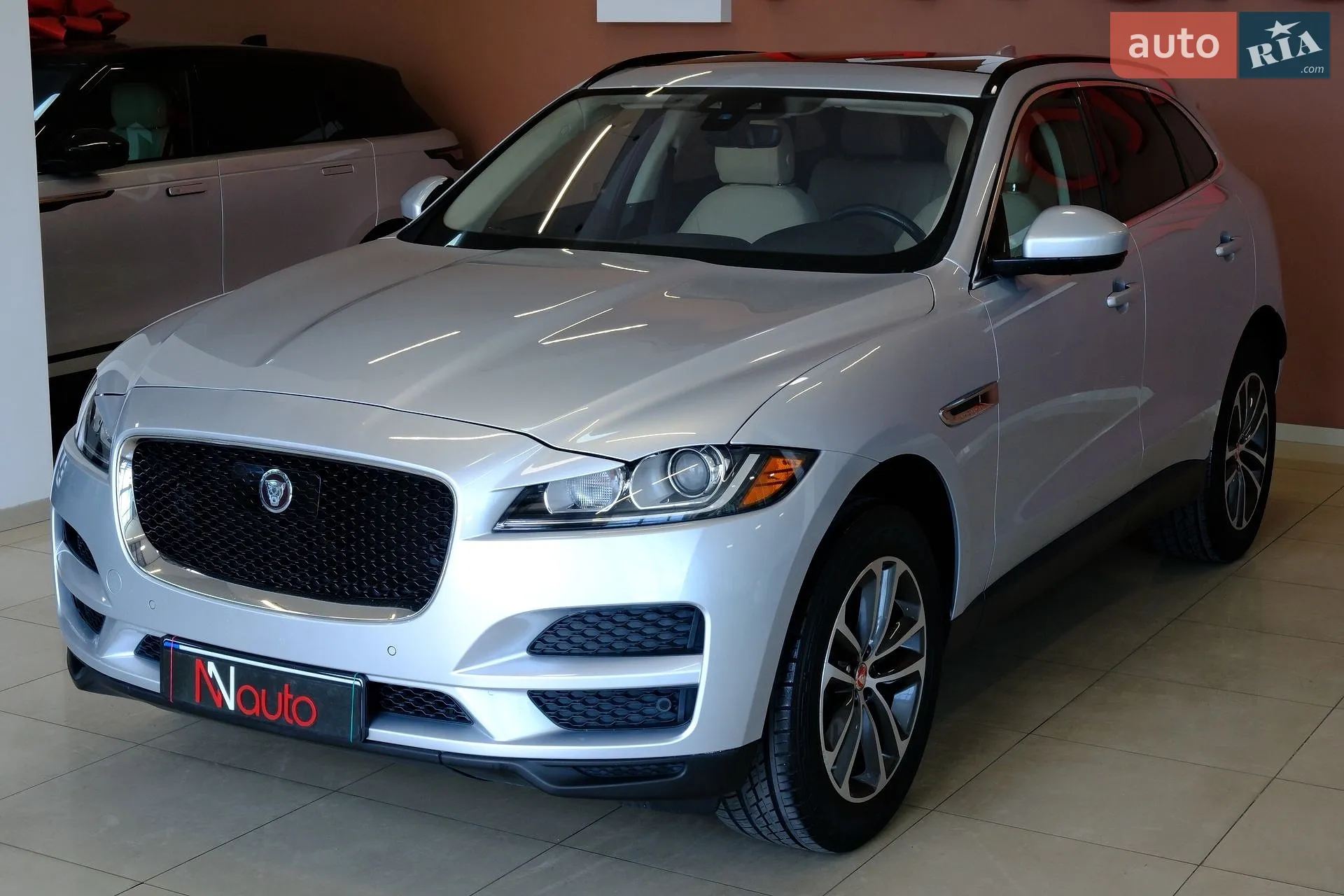 2018 Jaguar F-Pace - мініатюра 3