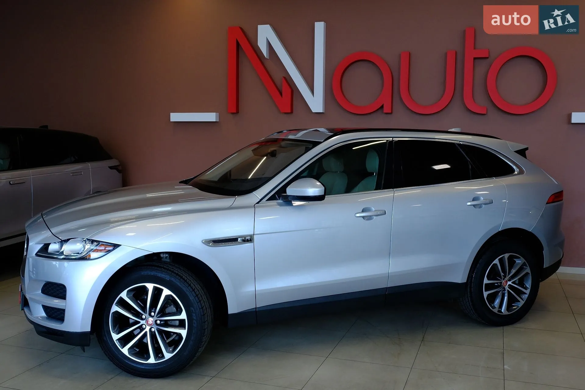 2018 Jaguar F-Pace - мініатюра 11