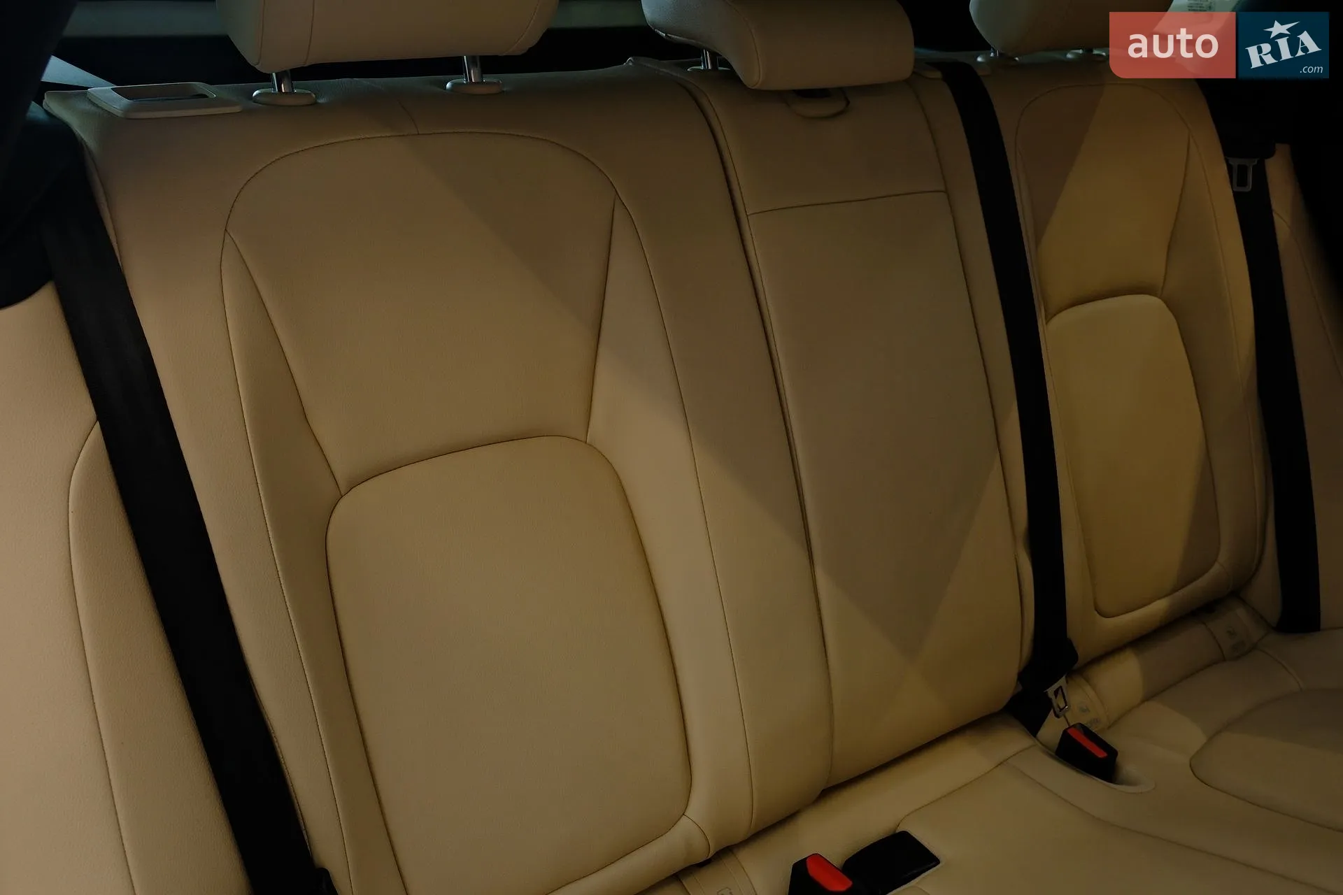 2018 Jaguar F-Pace - мініатюра 36