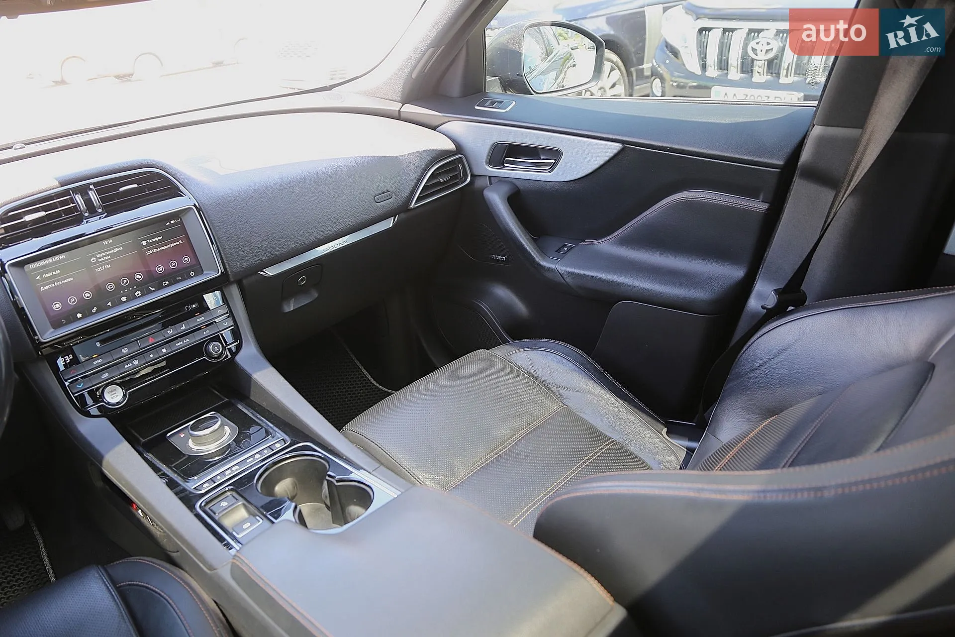 2016 Jaguar F-Pace - мініатюра 16