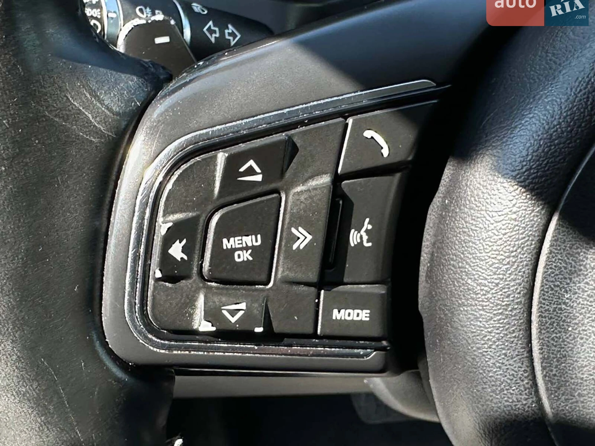 2016 Jaguar F-Pace - мініатюра 25