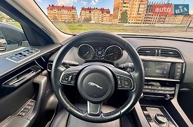 Позашляховик / Кросовер Jaguar F-Pace 2017 в Києві