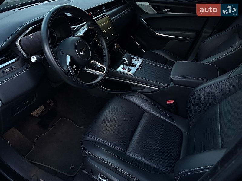 Внедорожник / Кроссовер Jaguar F-Pace 2021 в Киеве