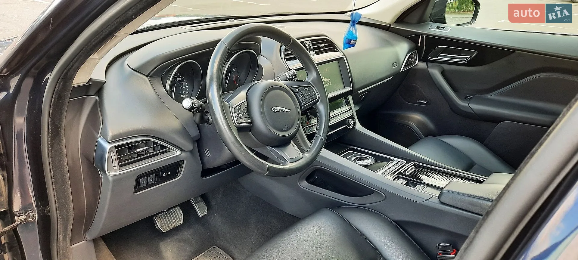 2019 Jaguar F-Pace - мініатюра 11